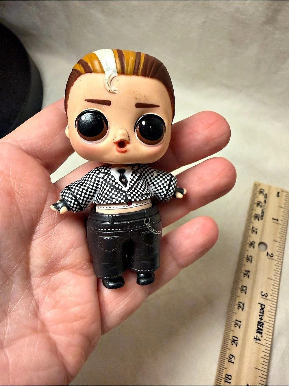 MGA Entertainment L.O.L. Surprise! Hairgoals Tough Guy Doll